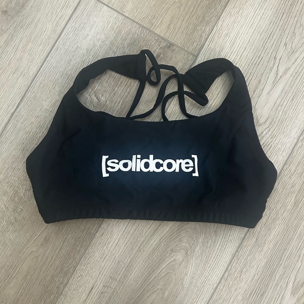 Solidcore Onzie Black Flow Sports Bra
